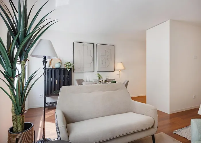 250 @ Arts District *