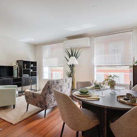 Studio 250 @ Arts District Porto Porto