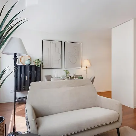 250 @ Arts District *