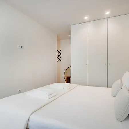 250 @ Arts District Porto