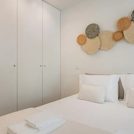 250 @ Arts District Porto